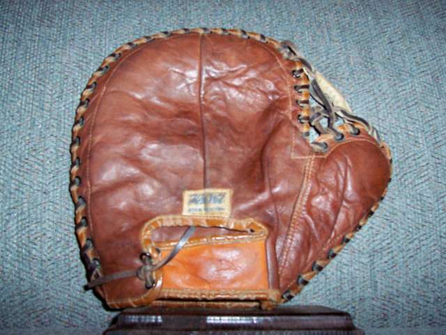Ken Wel Softball Mitt Back